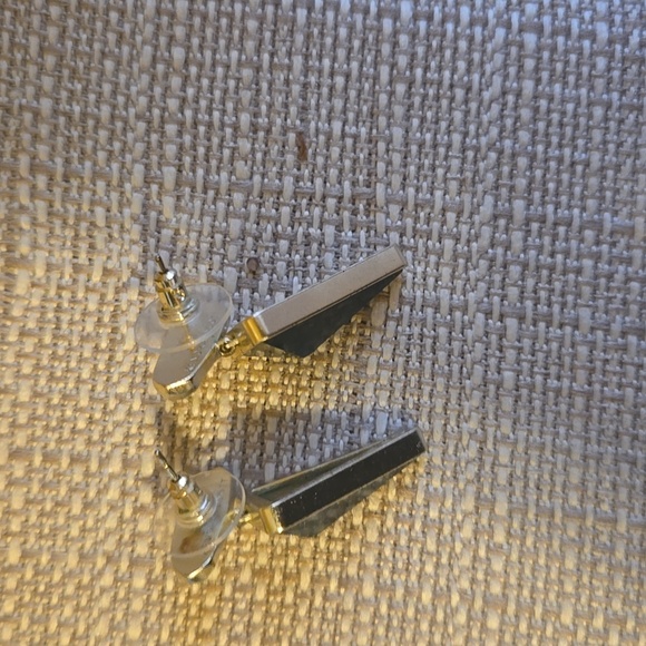 Kendra Scott Vivian Drop Earrings In Black Obsidian With Gold - Picture 5 of 9